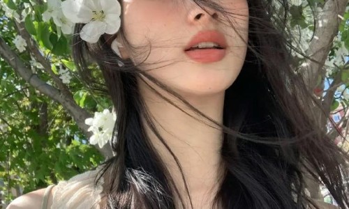 女生身上长一块一块白的起皮-女生身上长出多个红斑网—知名的女生身上长出多个红斑不痛不痒网站,分享女生身上长了很多小红点知识